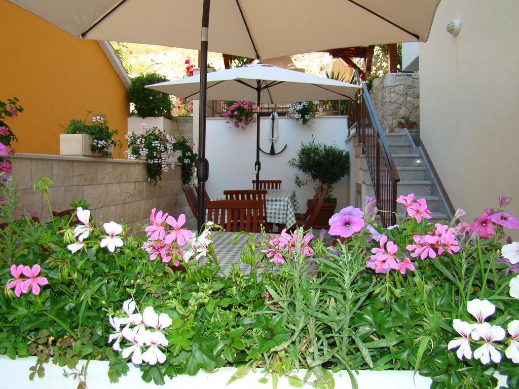 Apartments Villa Sunce Dugi Rat Extérieur photo