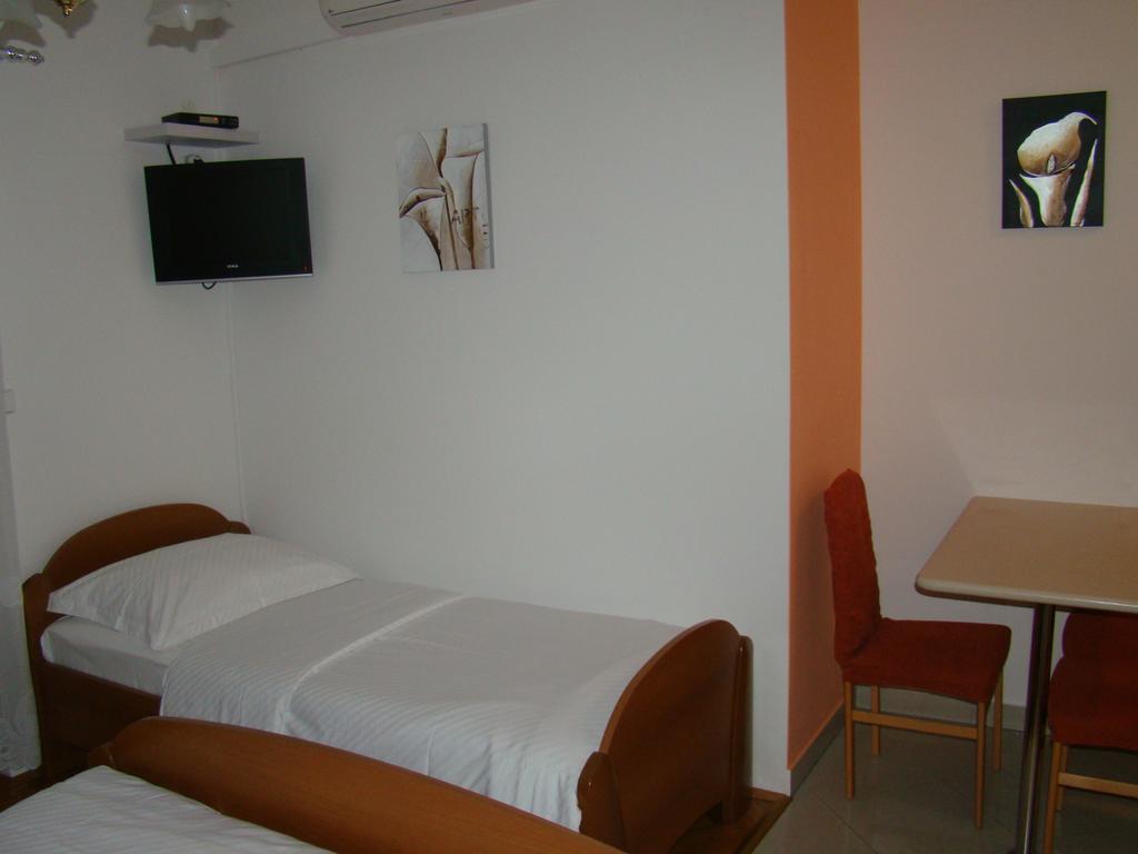 Apartments Villa Sunce Dugi Rat Chambre photo