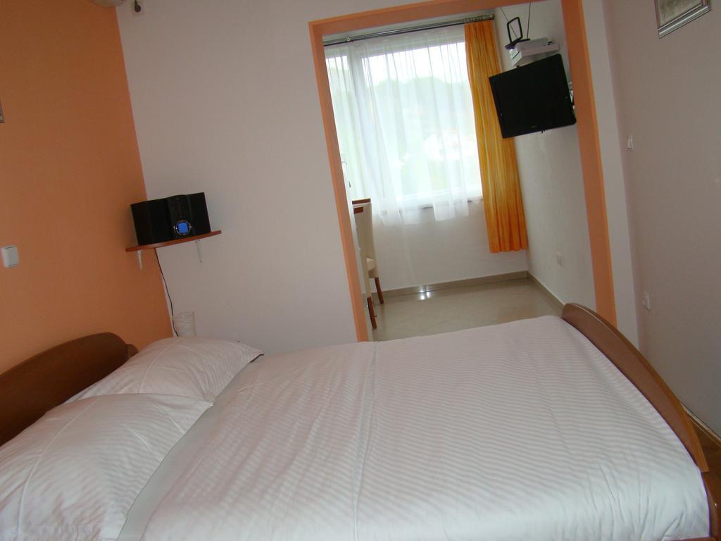 Apartments Villa Sunce Dugi Rat Chambre photo
