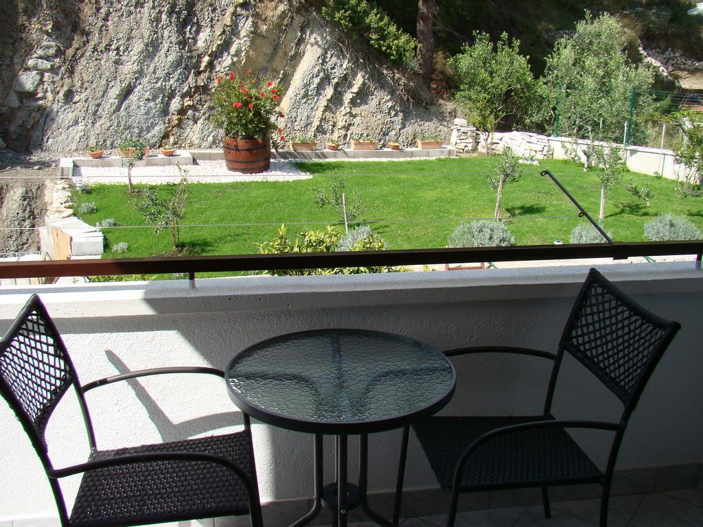 Apartments Villa Sunce Dugi Rat Chambre photo