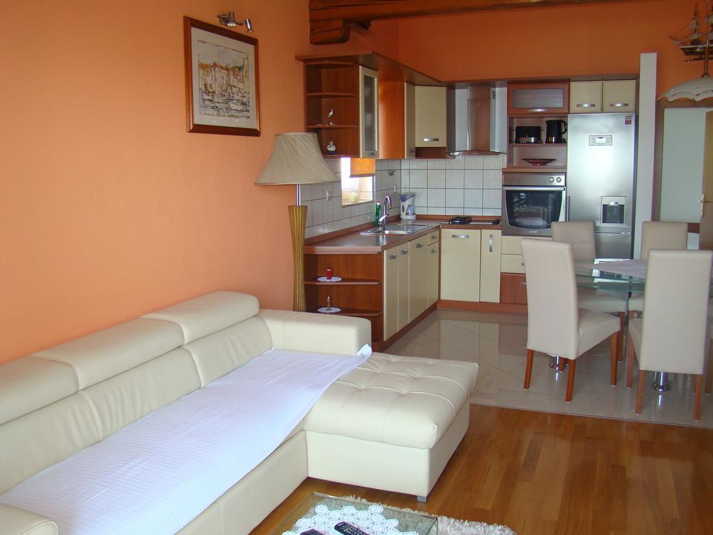 Apartments Villa Sunce Dugi Rat Chambre photo