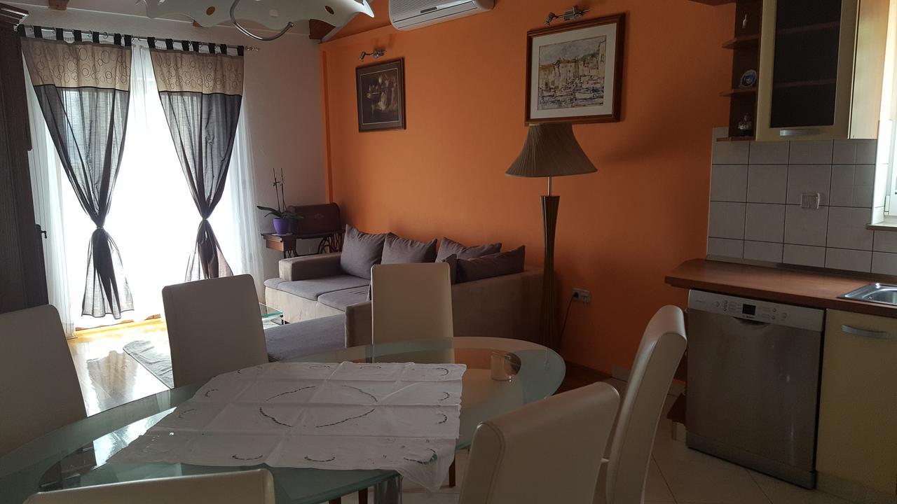 Apartments Villa Sunce Dugi Rat Extérieur photo